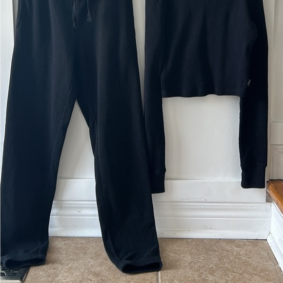Aritzia TNA waffle pants and top set  size XXS - Picture 2 of 2
